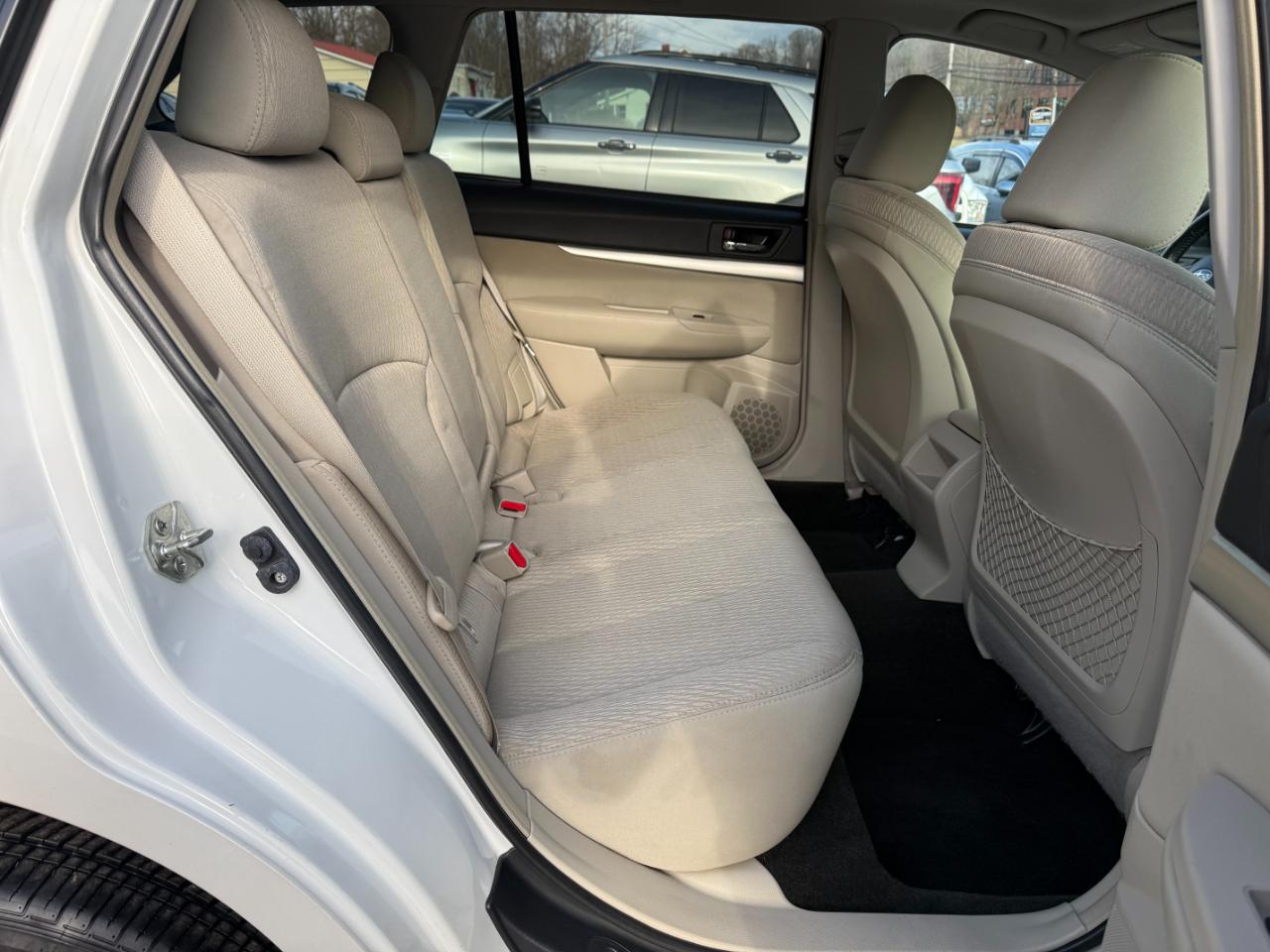 Subaru Outback 2.5i Premium 2012