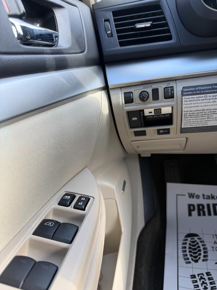 Subaru Outback 2.5i Premium 2012