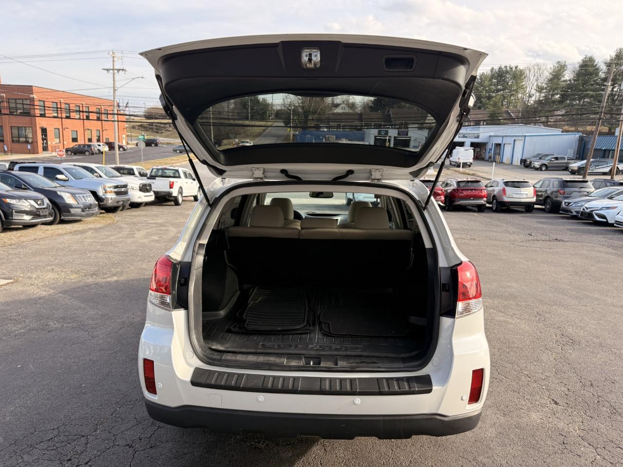 Subaru Outback 2.5i Premium 2012