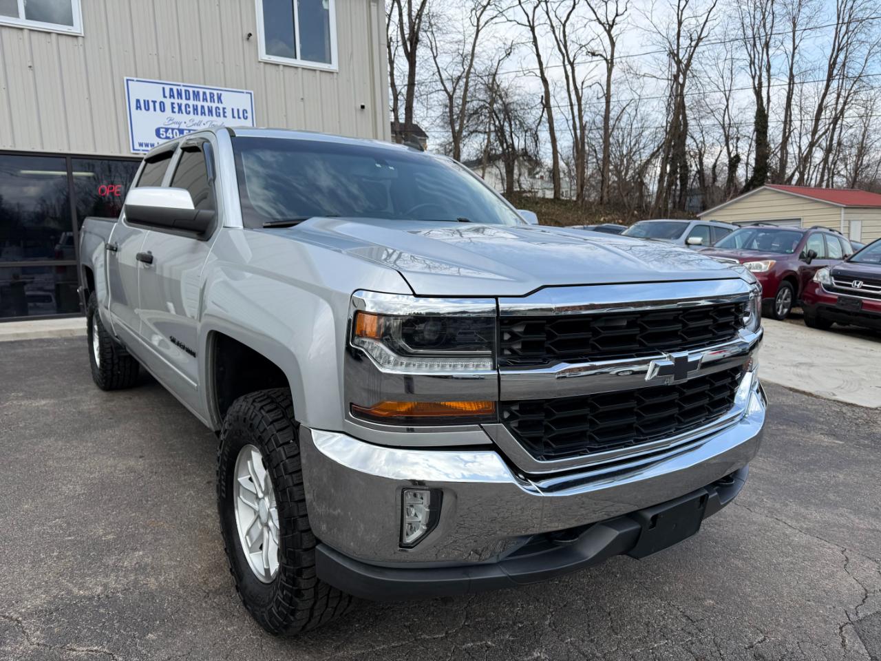 Chevrolet Silverado 1500 LT Crew Cab 4WD 2017