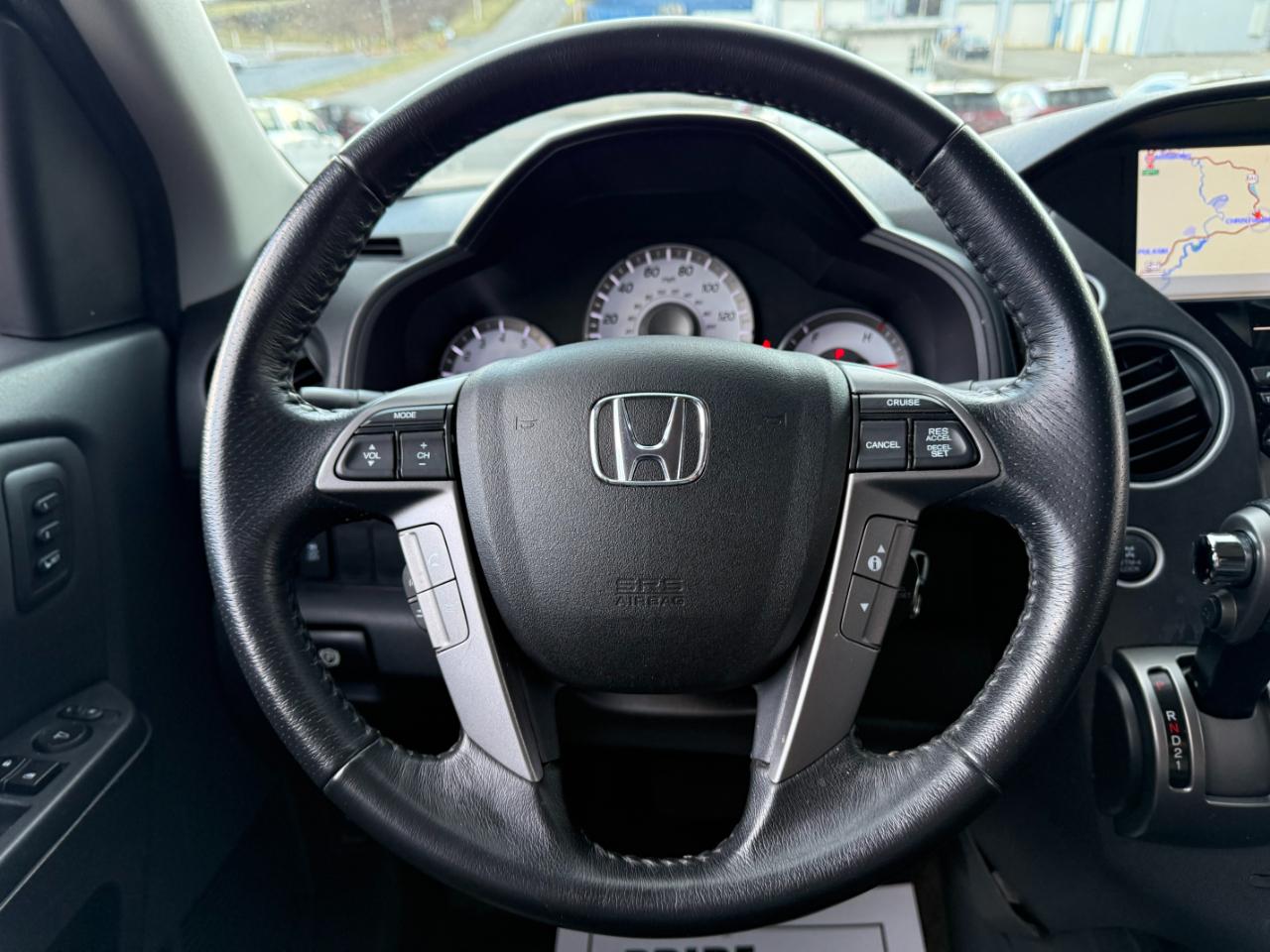 Honda Pilot Touring 4WD 5-Spd AT with DVD 2013