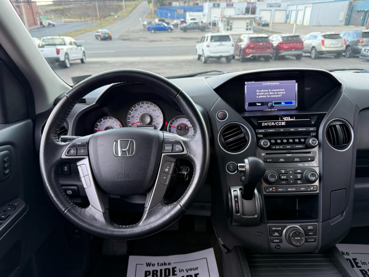 Honda Pilot Touring 4WD 5-Spd AT with DVD 2013