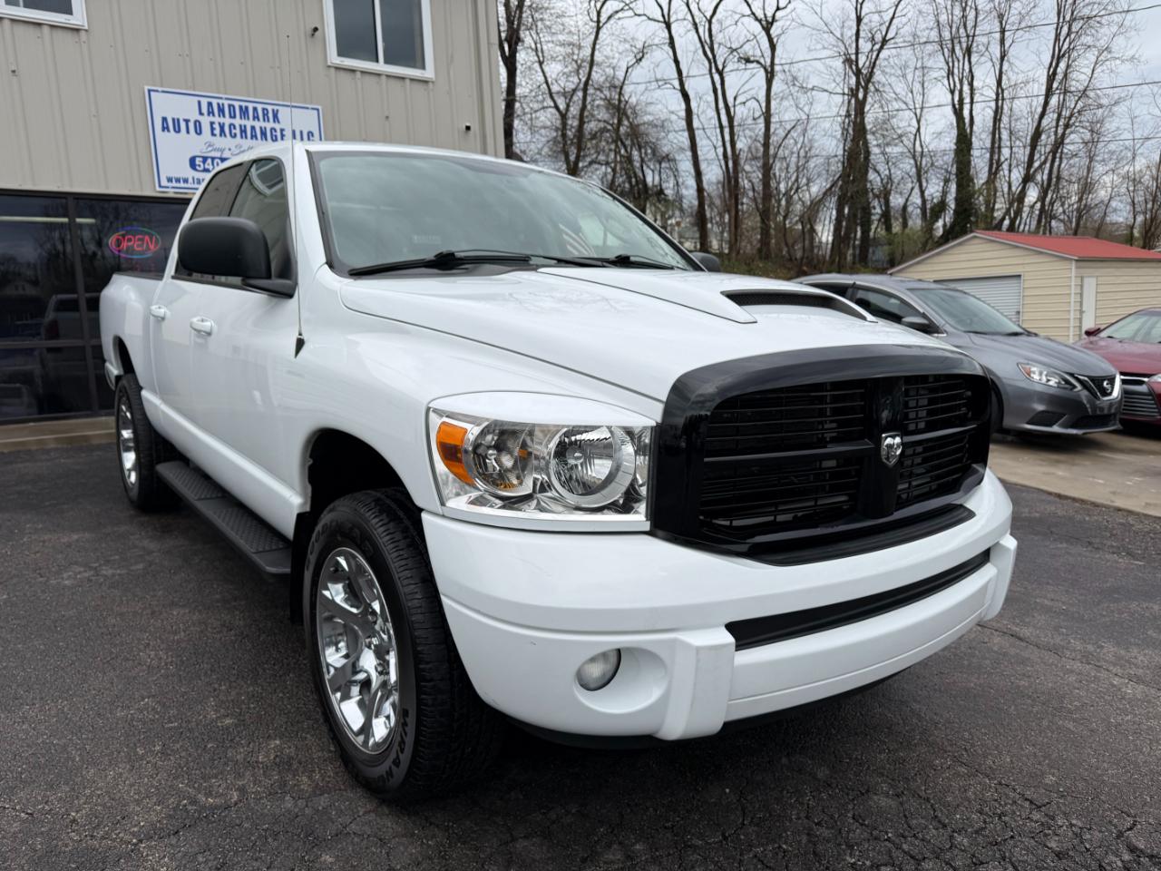 Dodge Ram 1500 SXT Quad Cab Long Bed 4WD 2008