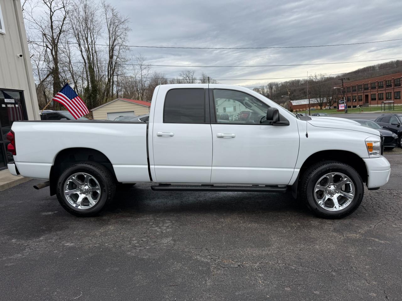 Dodge Ram 1500 SXT Quad Cab Long Bed 4WD 2008