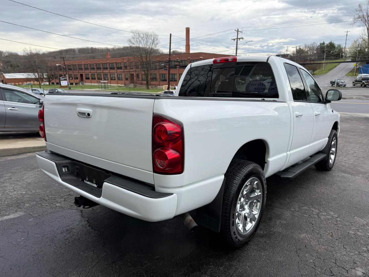 Dodge Ram 1500 SXT Quad Cab Long Bed 4WD 2008