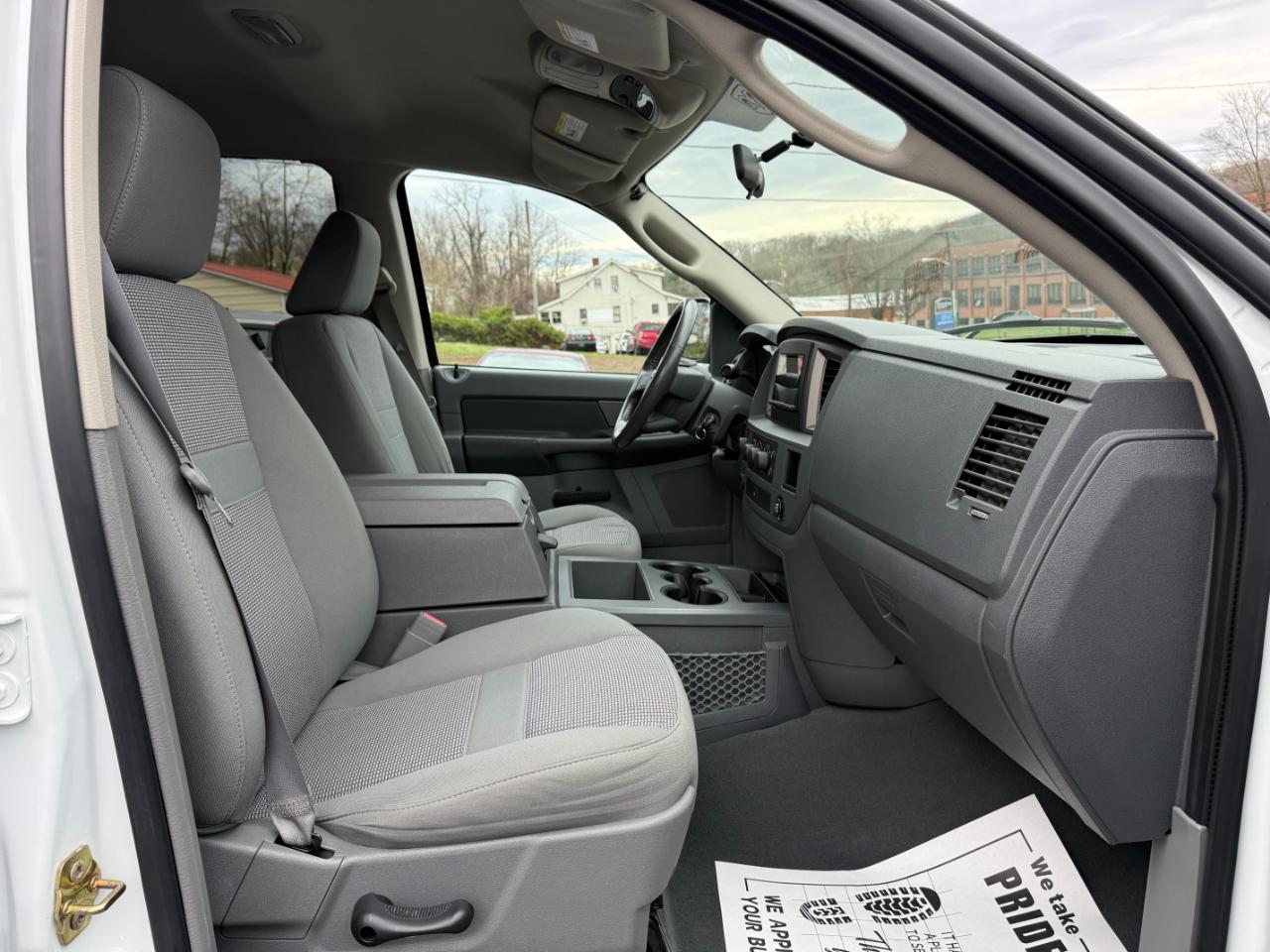 Dodge Ram 1500 SXT Quad Cab Long Bed 4WD 2008