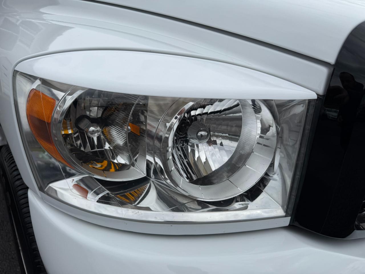 Dodge Ram 1500 SXT Quad Cab Long Bed 4WD 2008