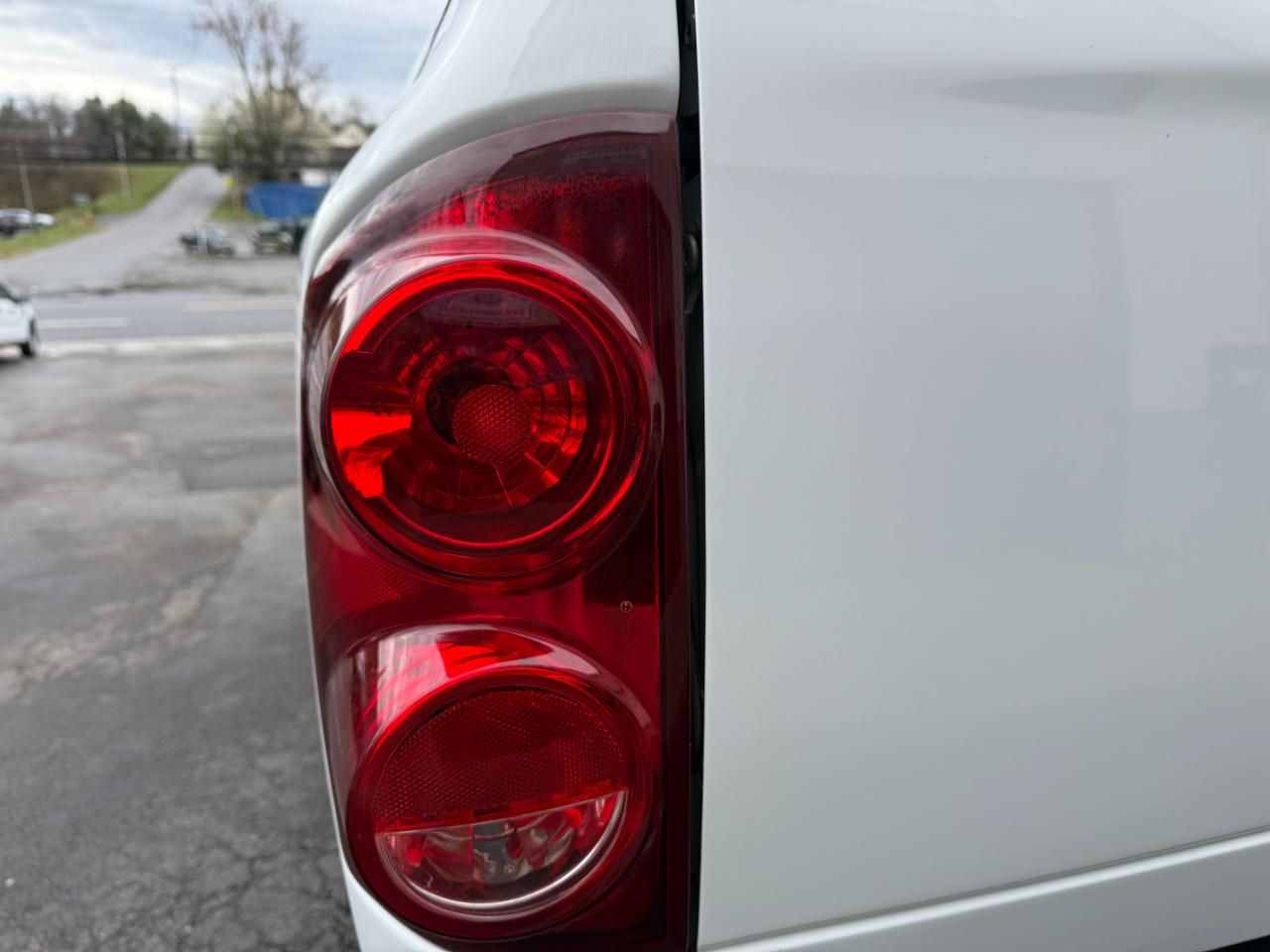 Dodge Ram 1500 SXT Quad Cab Long Bed 4WD 2008