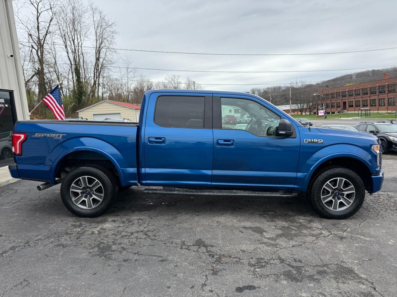 Ford F-150 XLT SuperCrew 5.5-ft. Bed 4WD 2017