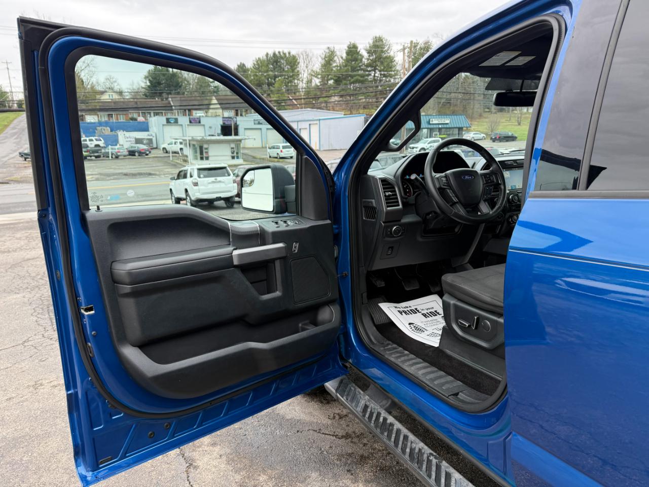 Ford F-150 XLT SuperCrew 5.5-ft. Bed 4WD 2017