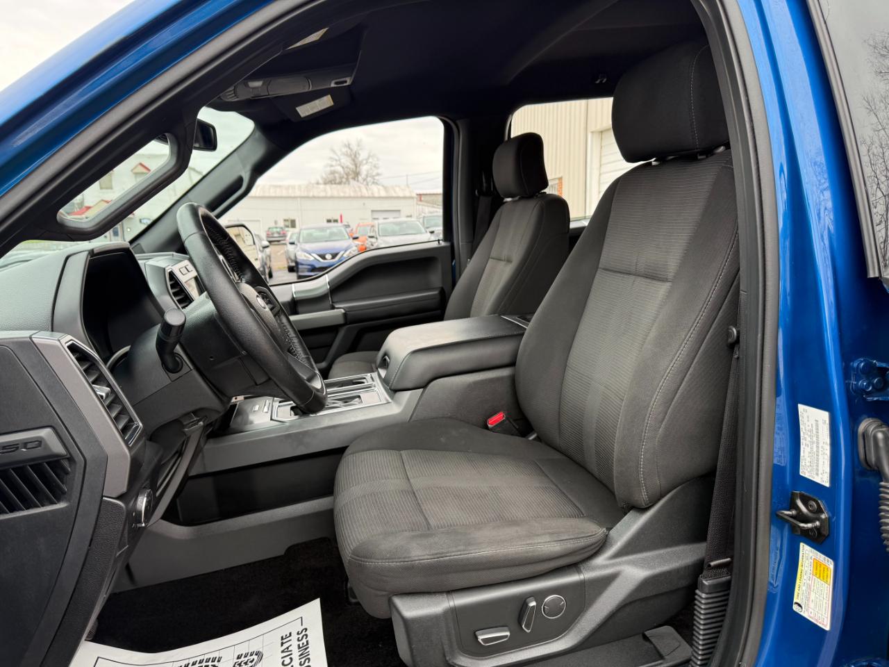 Ford F-150 XLT SuperCrew 5.5-ft. Bed 4WD 2017