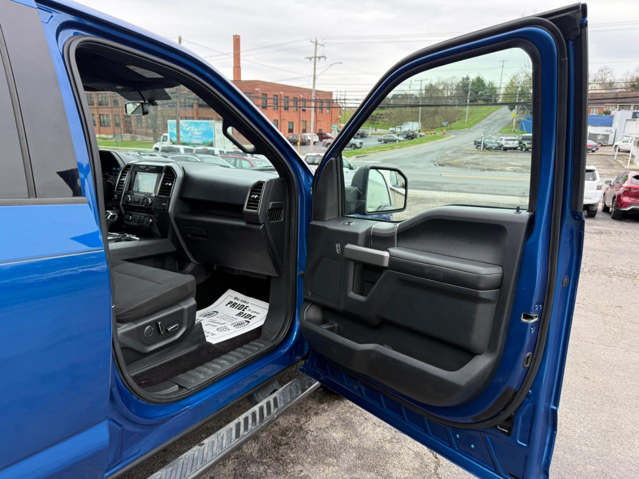 Ford F-150 XLT SuperCrew 5.5-ft. Bed 4WD 2017