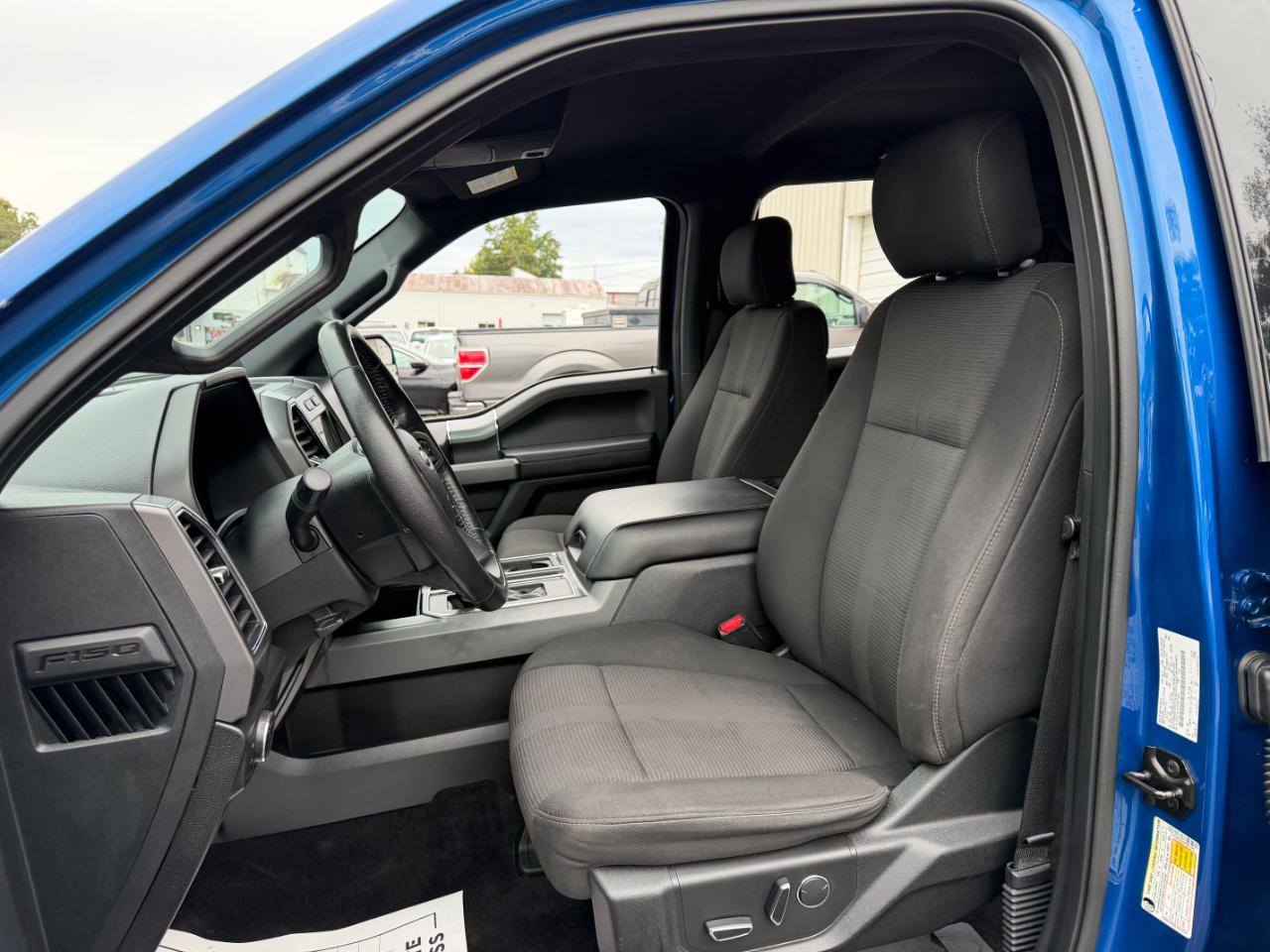 Ford F-150 XLT SuperCrew 5.5-ft. Bed 4WD 2017