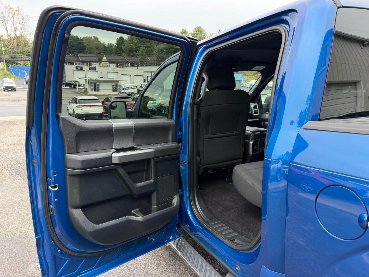 Ford F-150 XLT SuperCrew 5.5-ft. Bed 4WD 2017