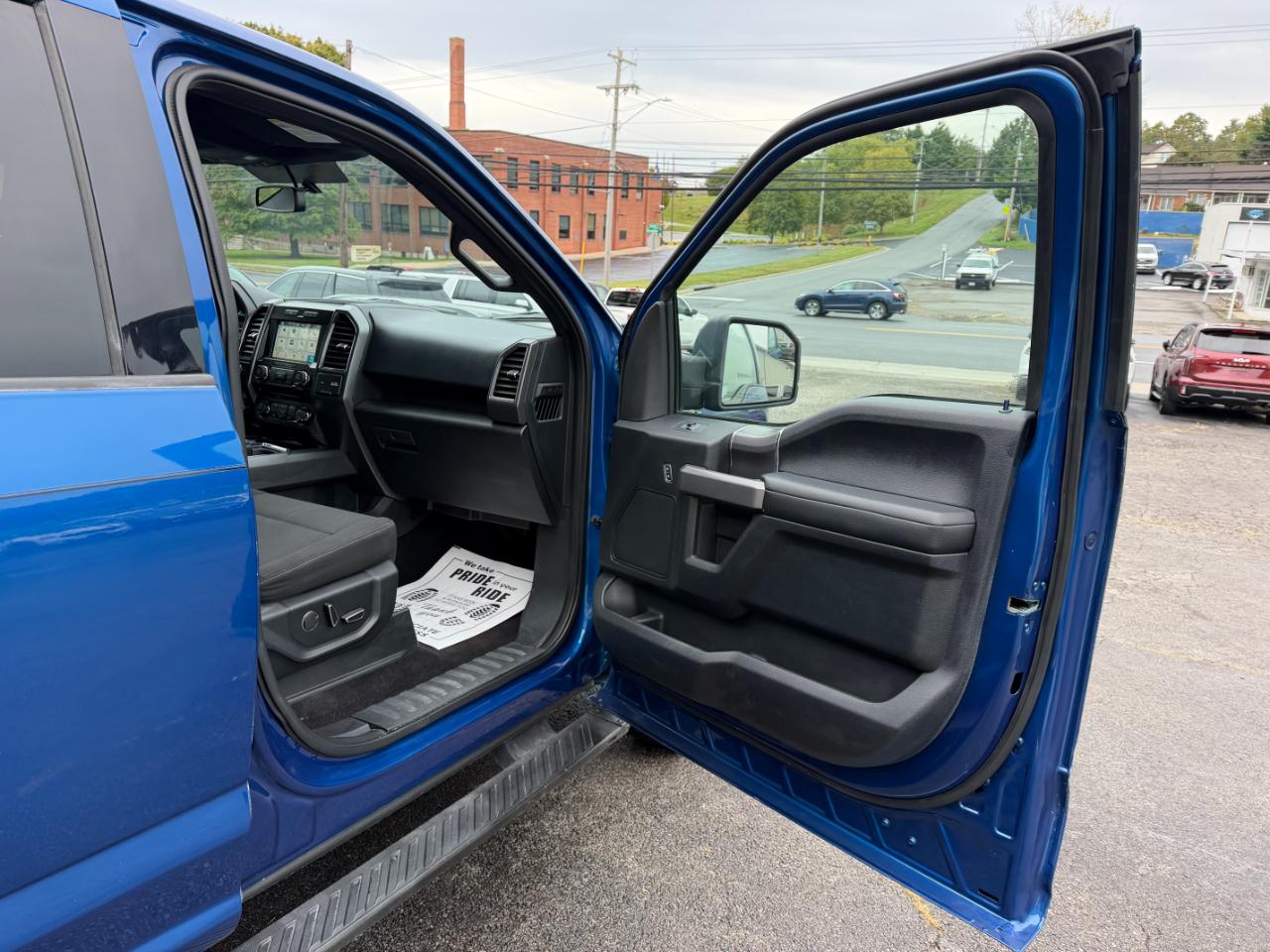 Ford F-150 XLT SuperCrew 5.5-ft. Bed 4WD 2017