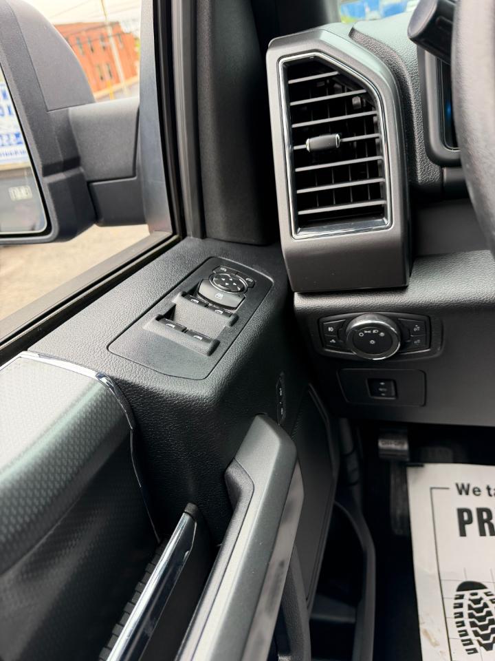 Ford F-150 XLT SuperCrew 5.5-ft. Bed 4WD 2017
