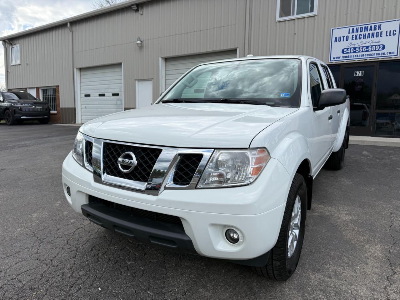 Nissan Frontier SV Crew Cab LWB 5AT 4WD 2017