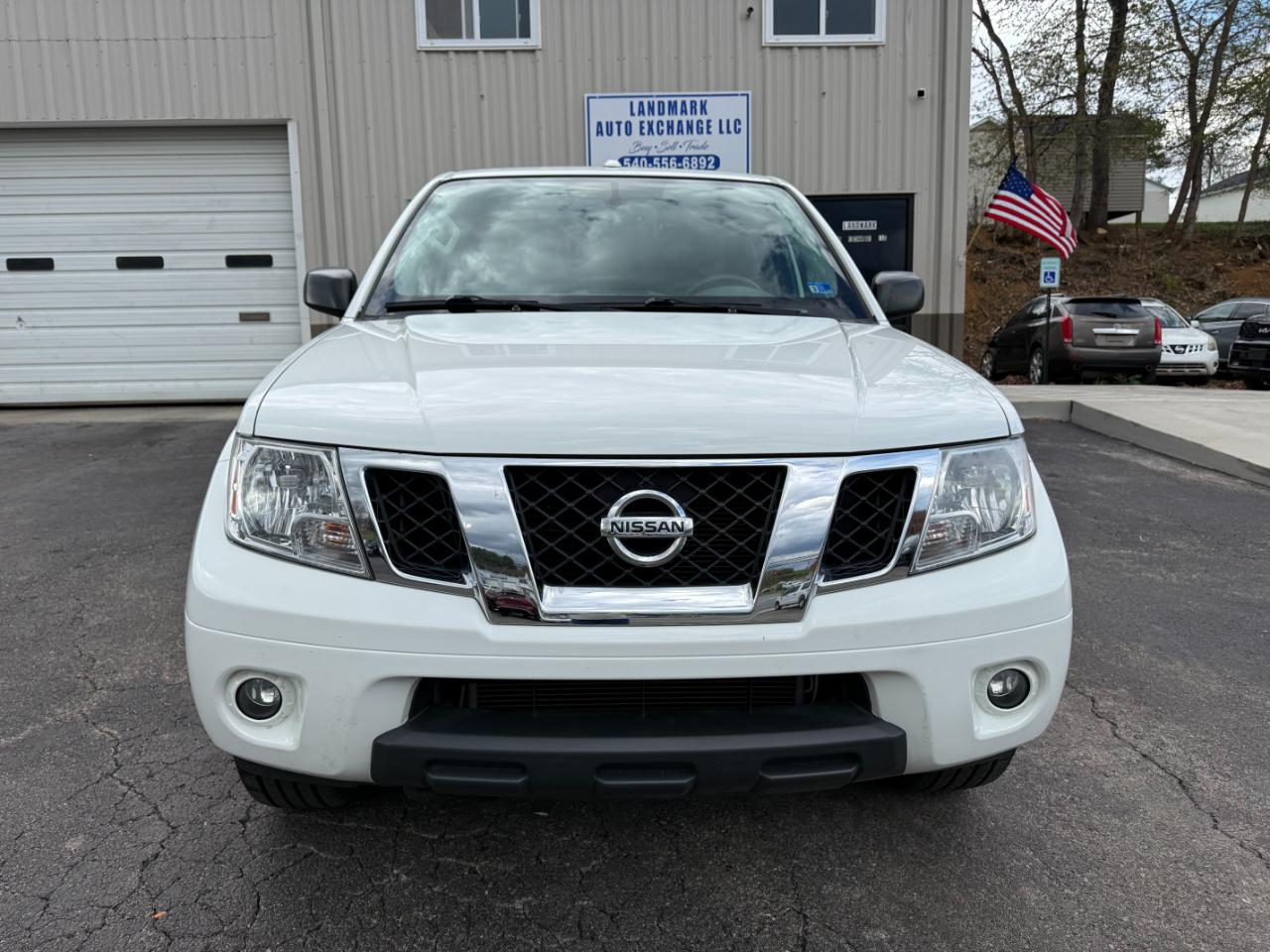 Nissan Frontier SV Crew Cab LWB 5AT 4WD 2017