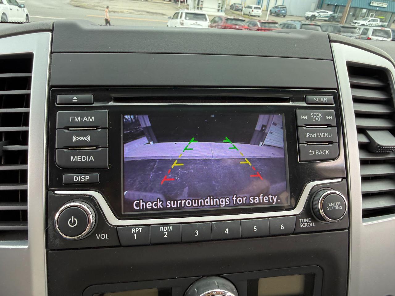 Nissan Frontier SV Crew Cab LWB 5AT 4WD 2017