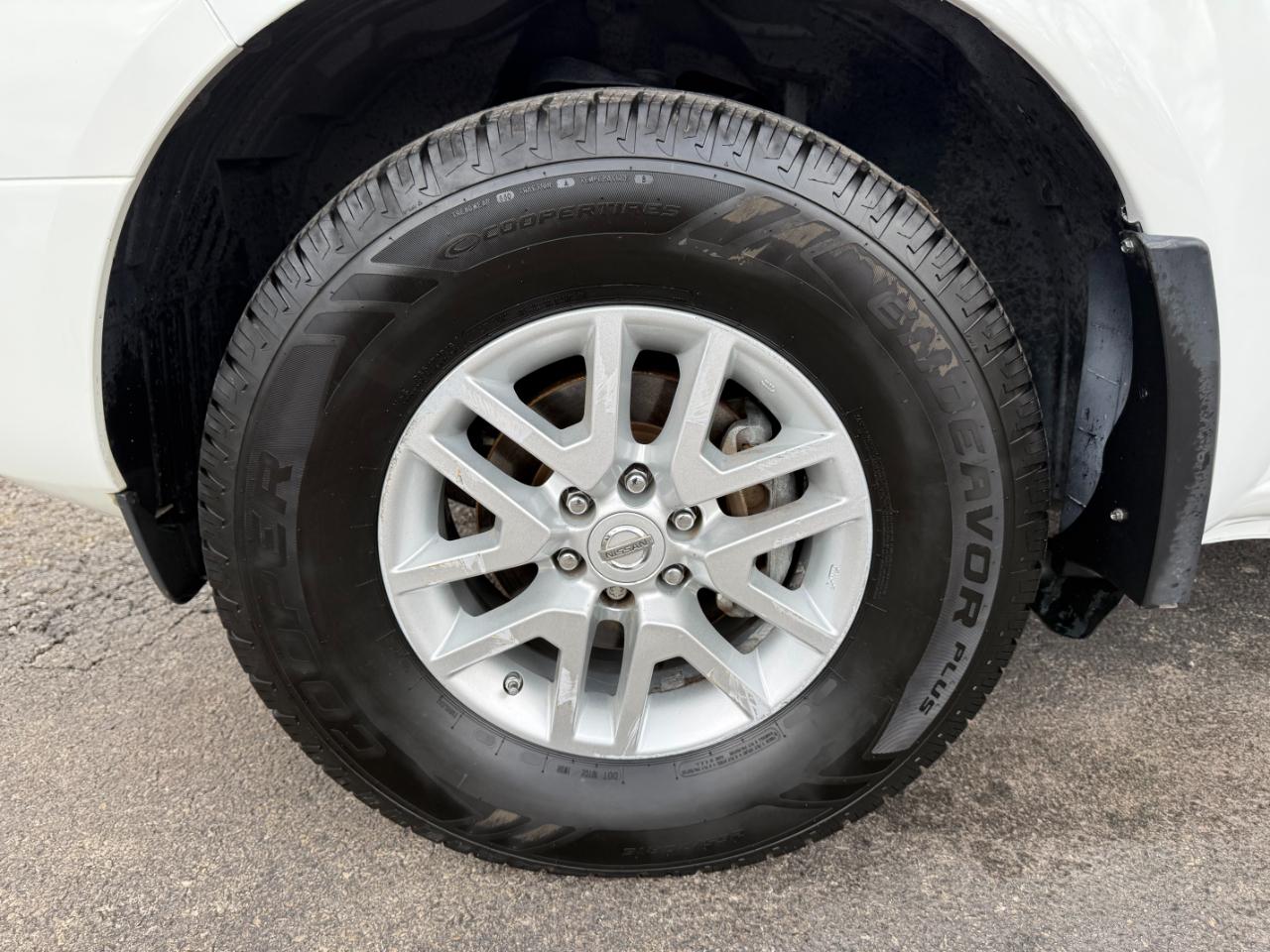 Nissan Frontier SV Crew Cab LWB 5AT 4WD 2017