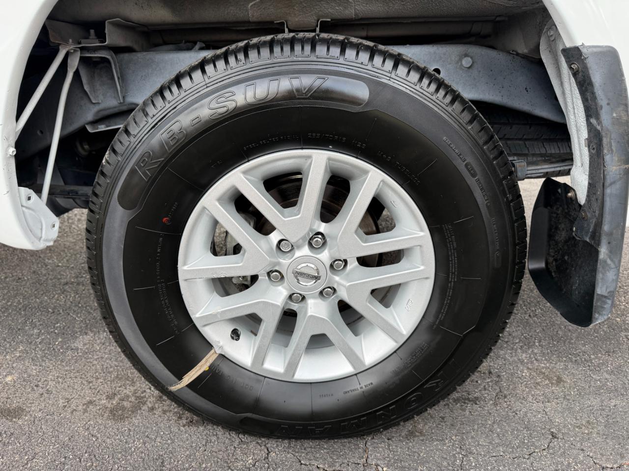 Nissan Frontier SV Crew Cab LWB 5AT 4WD 2017