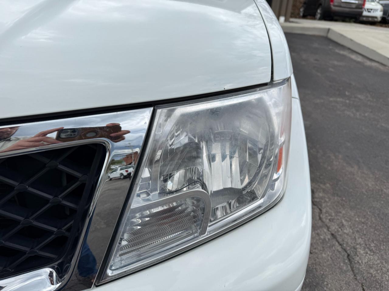 Nissan Frontier SV Crew Cab LWB 5AT 4WD 2017