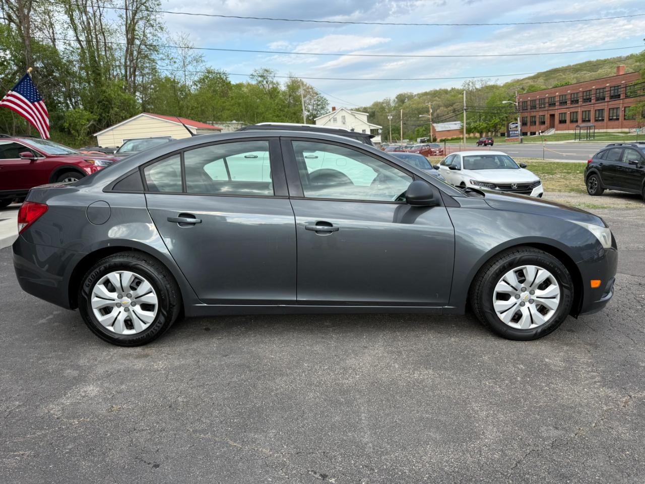 Chevrolet Cruze LS Auto 2013