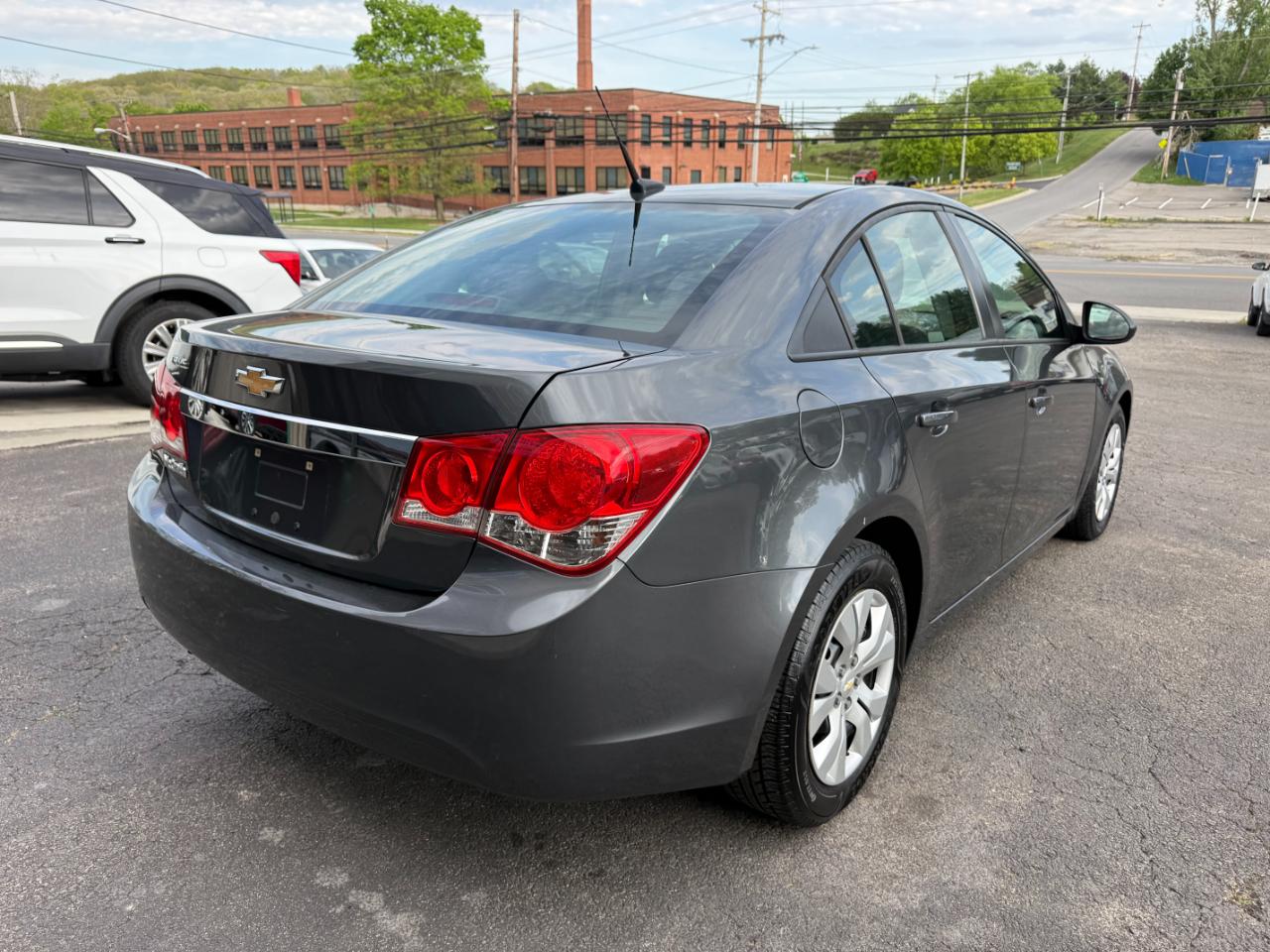Chevrolet Cruze LS Auto 2013
