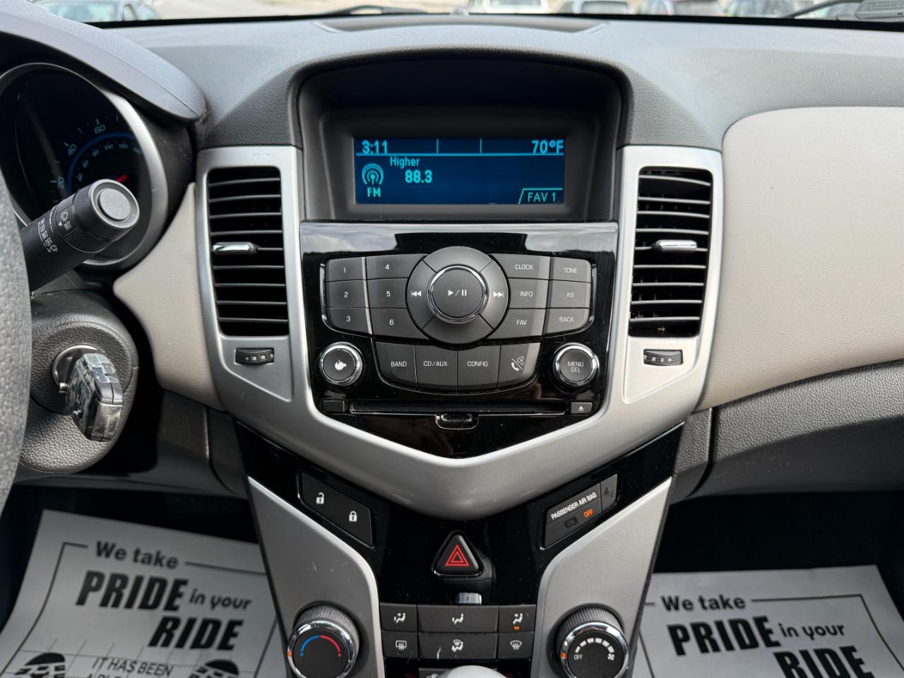 Chevrolet Cruze LS Auto 2013