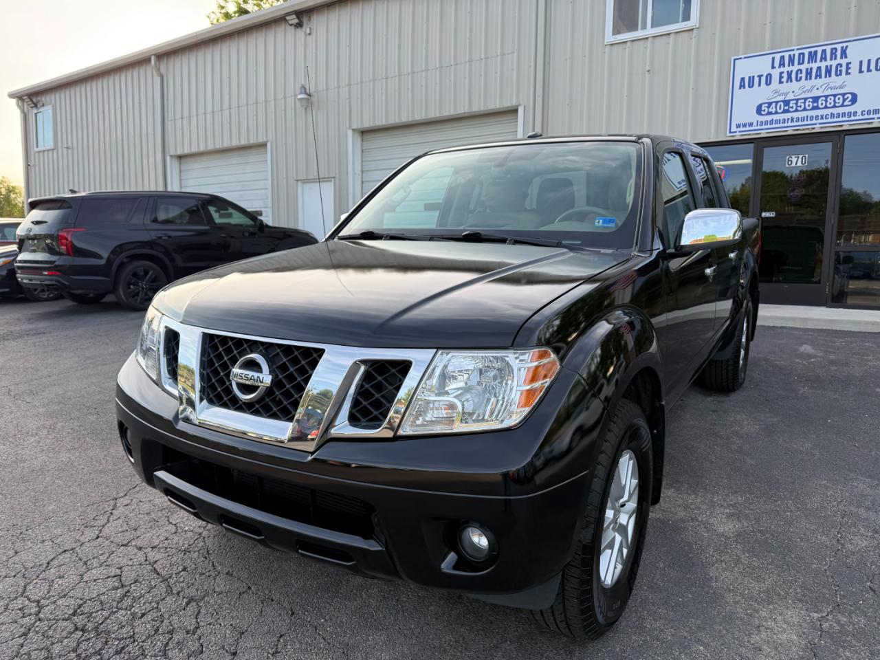 Nissan Frontier SV Crew Cab 5AT 4WD 2016