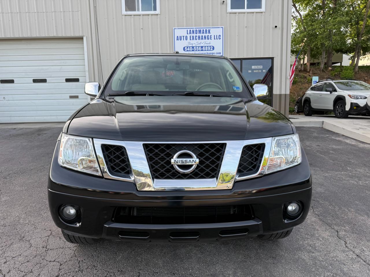 Nissan Frontier SV Crew Cab 5AT 4WD 2016