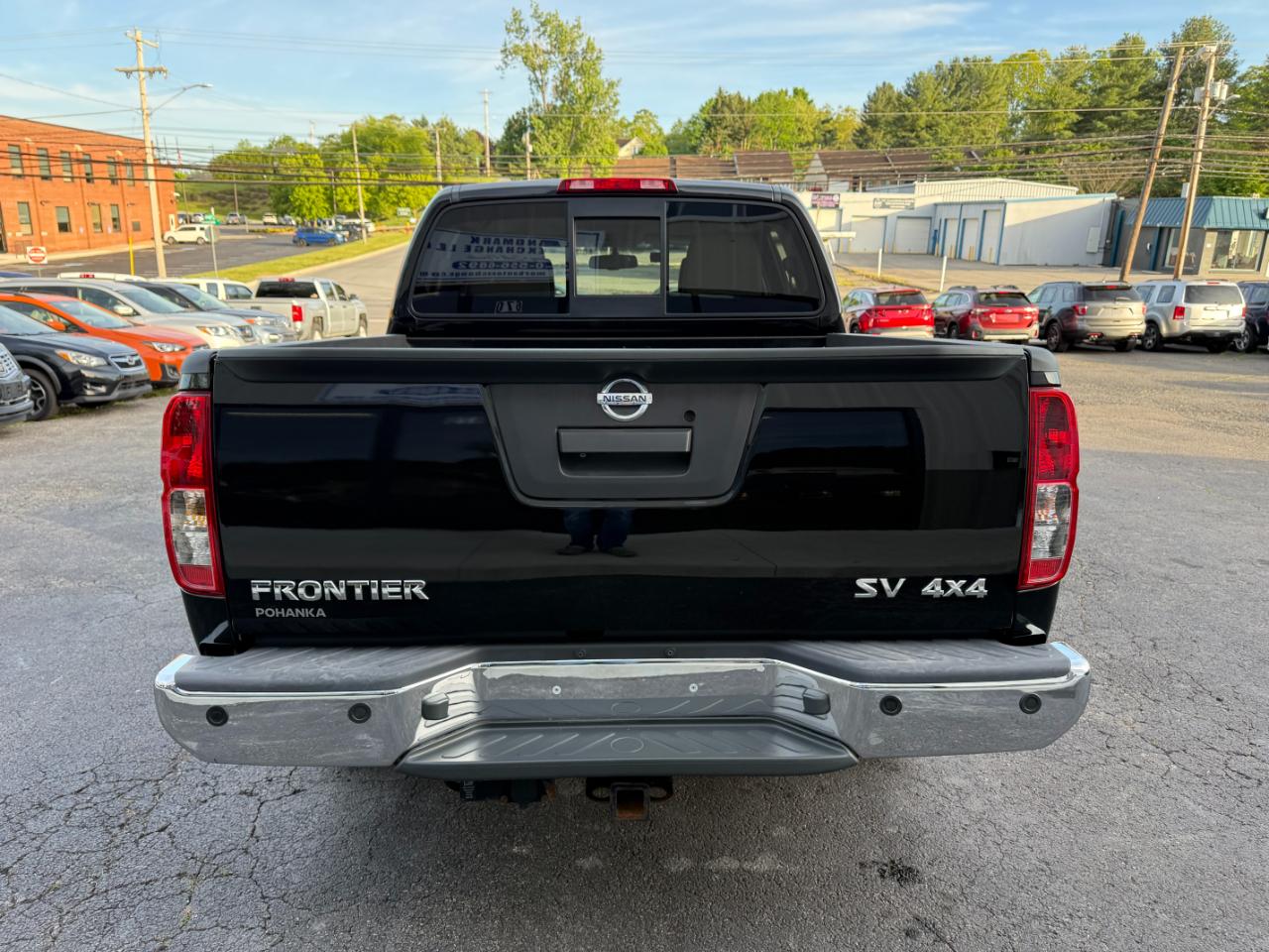 Nissan Frontier SV Crew Cab 5AT 4WD 2016