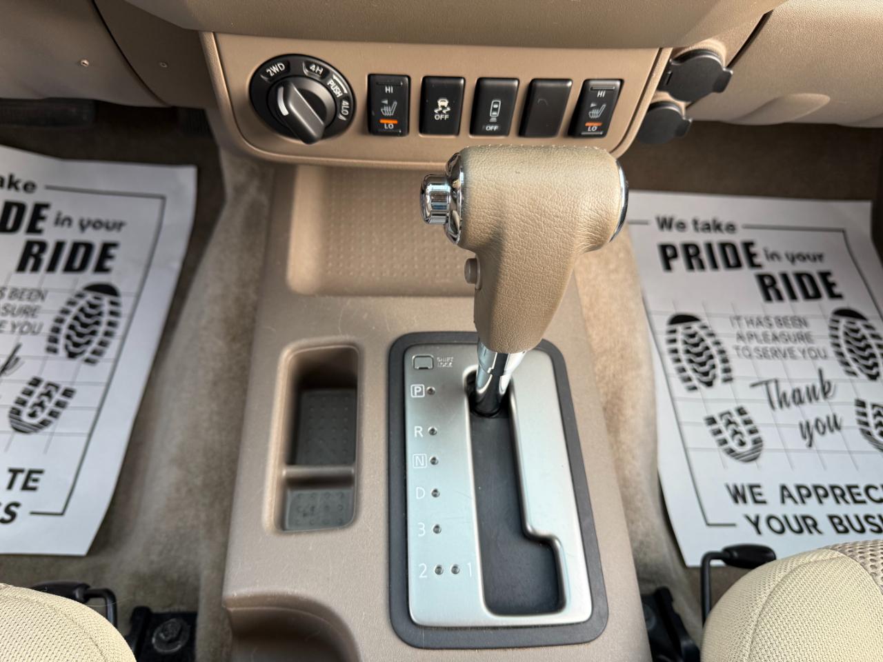 Nissan Frontier SV Crew Cab 5AT 4WD 2016