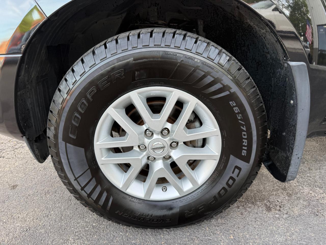 Nissan Frontier SV Crew Cab 5AT 4WD 2016