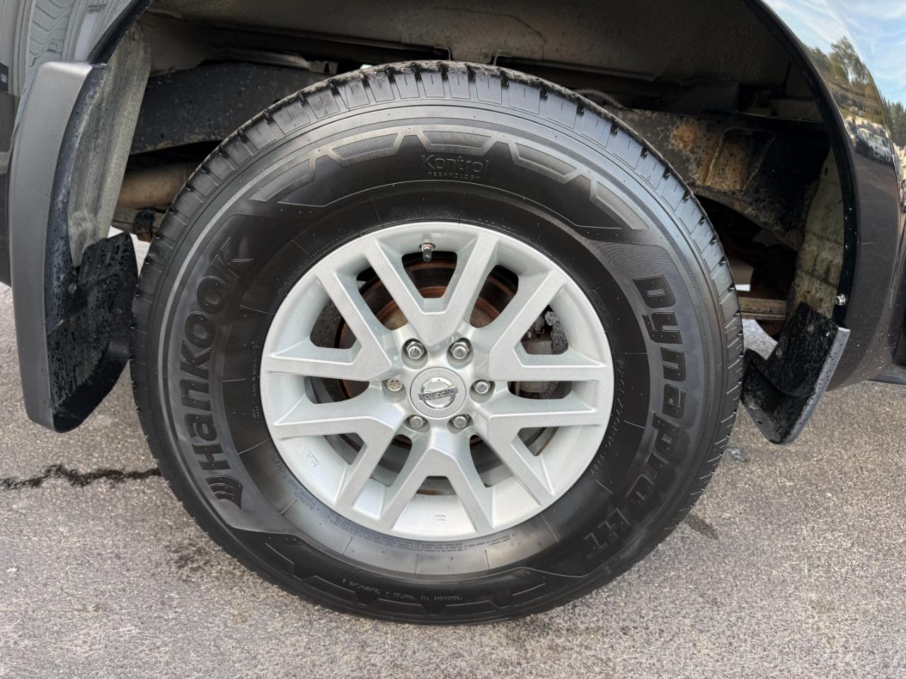 Nissan Frontier SV Crew Cab 5AT 4WD 2016