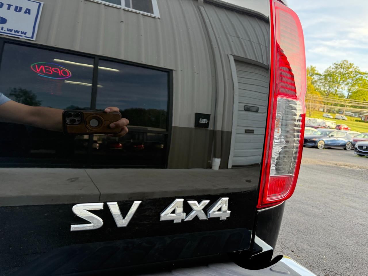 Nissan Frontier SV Crew Cab 5AT 4WD 2016
