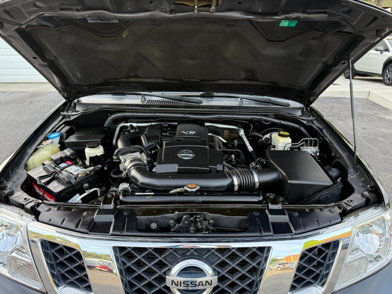 Nissan Frontier SV Crew Cab 5AT 4WD 2016