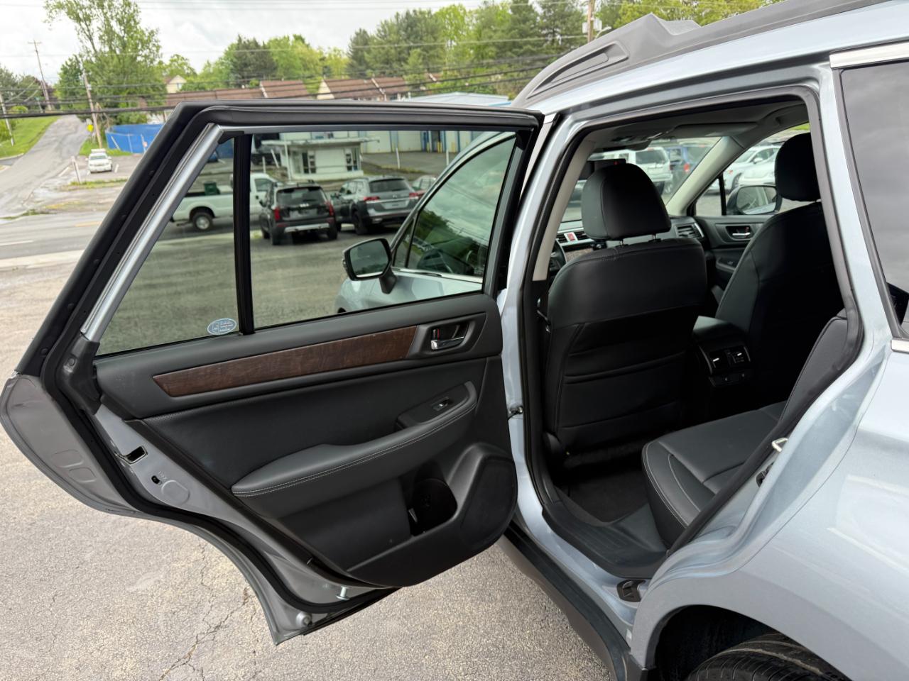 Subaru Outback 2.5i Limited 2017