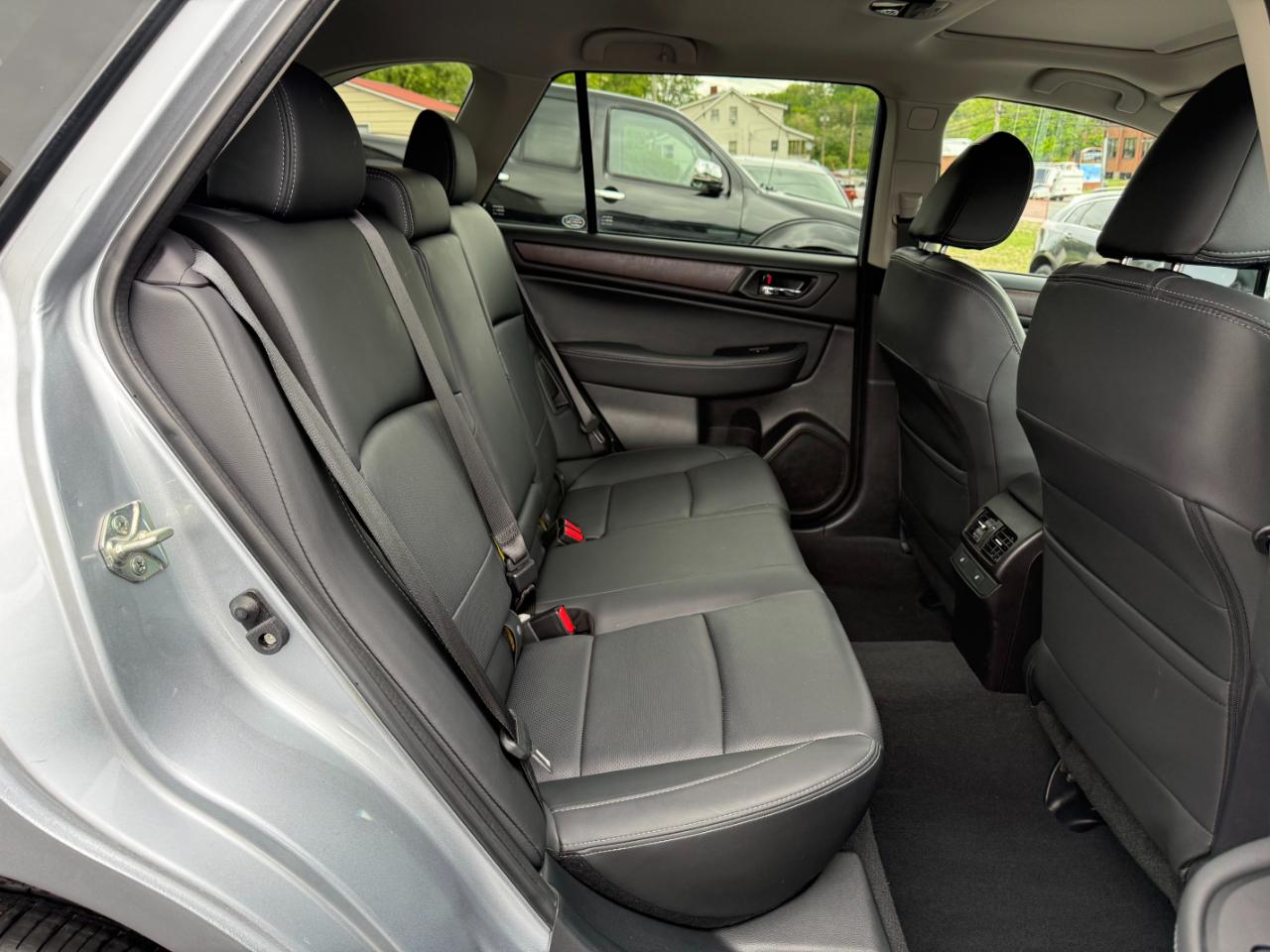 Subaru Outback 2.5i Limited 2017