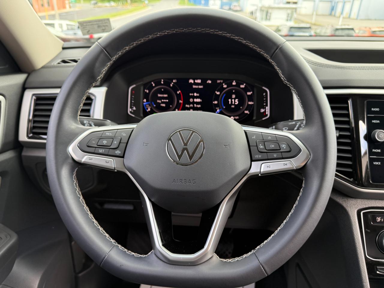 Volkswagen Atlas V6 SE w/Technology 4MOTION 2022