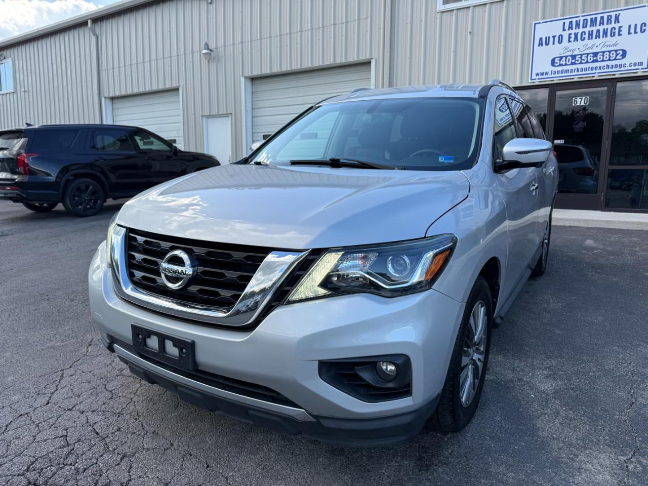 Nissan Pathfinder SL 4WD 2019