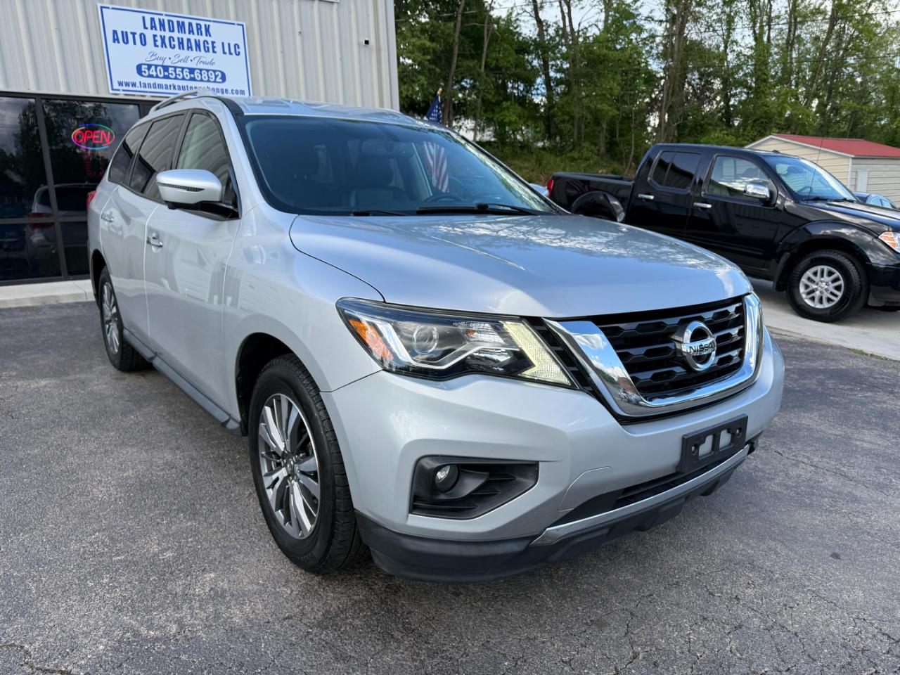 Nissan Pathfinder SL 4WD 2019