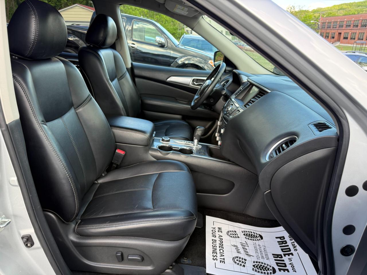 Nissan Pathfinder SL 4WD 2019