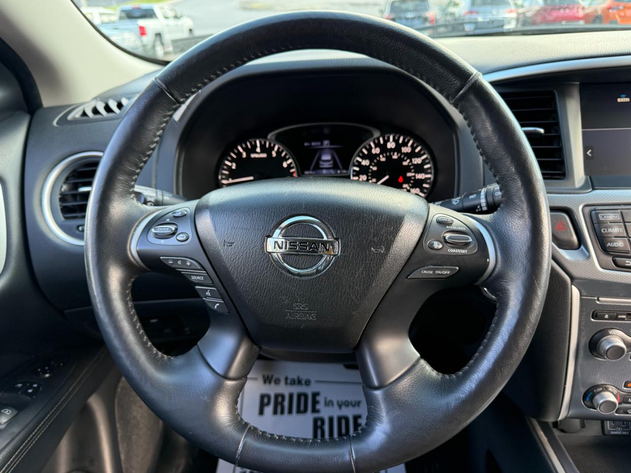 Nissan Pathfinder SL 4WD 2019