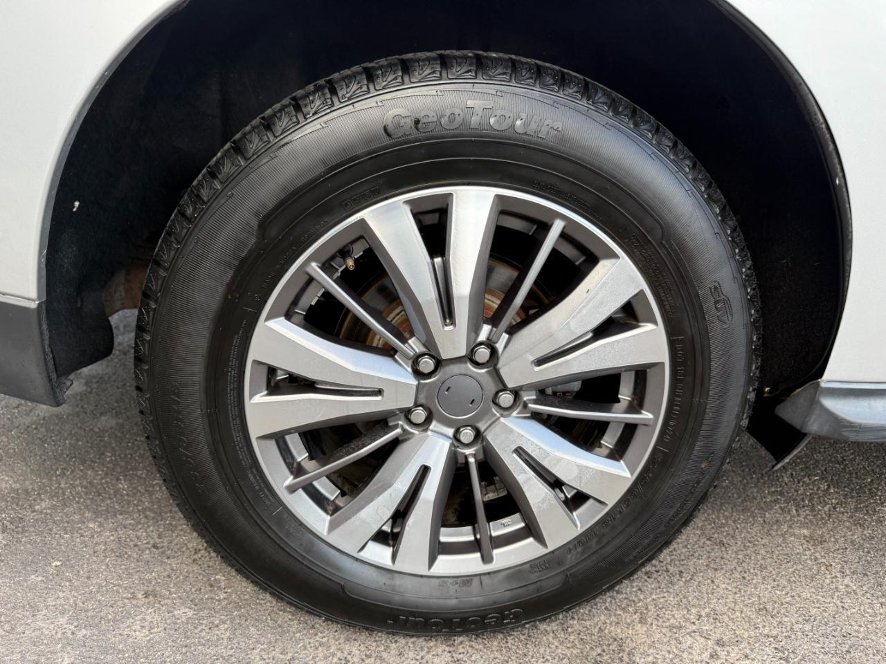 Nissan Pathfinder SL 4WD 2019