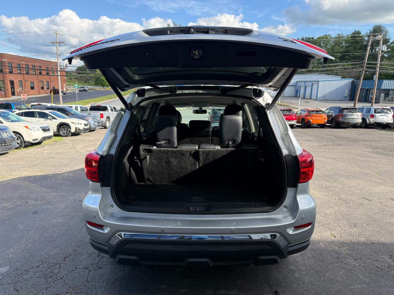 Nissan Pathfinder SL 4WD 2019