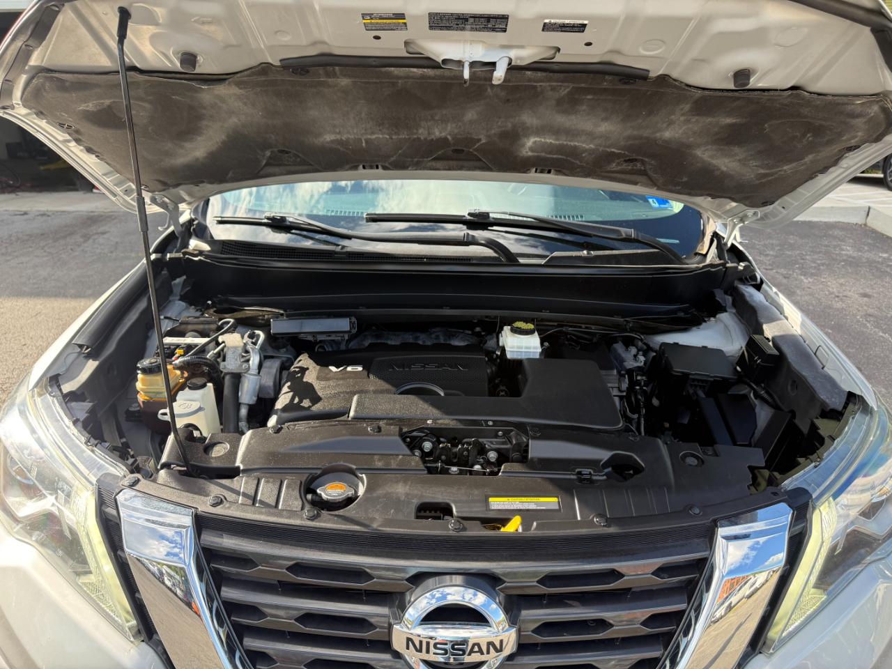 Nissan Pathfinder SL 4WD 2019