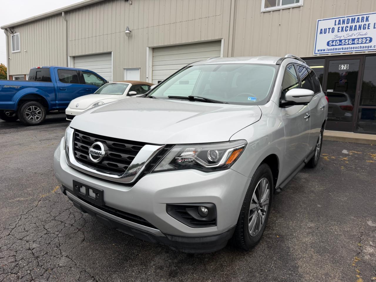Nissan Pathfinder SL 4WD 2019