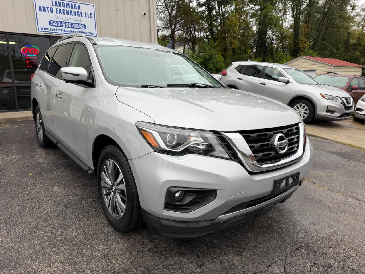 Nissan Pathfinder SL 4WD 2019