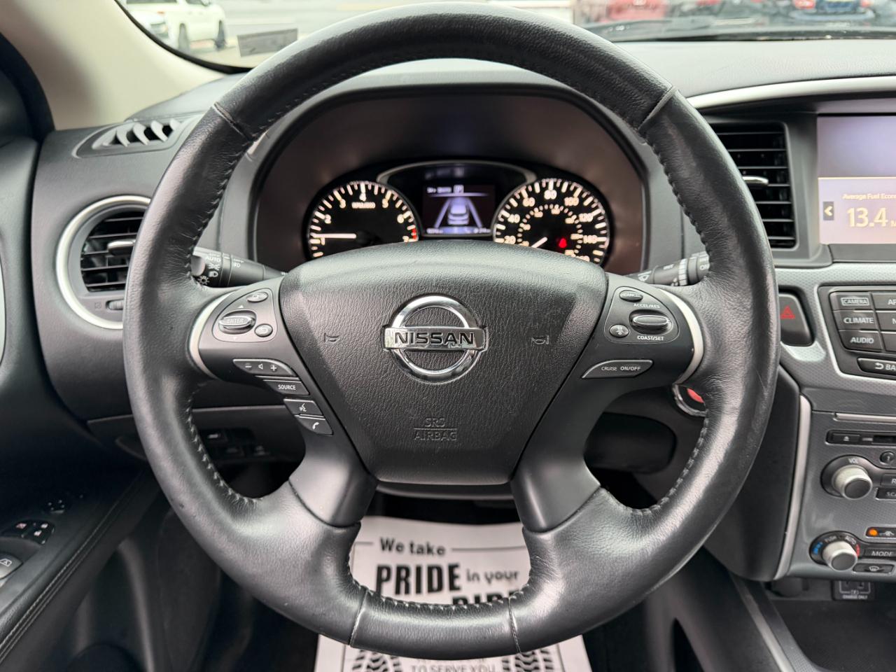 Nissan Pathfinder SL 4WD 2019